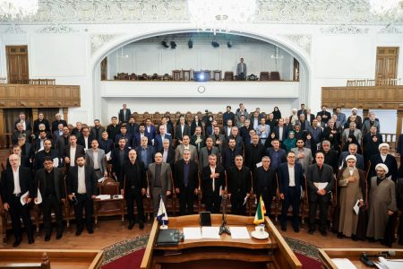 نخستین نشست فراکسیون انقلاب اسلامی مجلس دوازدهم تشکیل شد