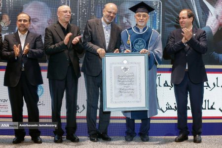 دومین آیین اعطای نشان عالی دانش با حضور دکتر علیرضا منادی