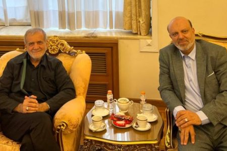 رئیس جمهور به دنبال حل مشکلات و بحران‌های کشور است/ اختصاص ۲ الی ۳ میلیارد دلار برای توسعه علمی کشور قابل قبول نیست