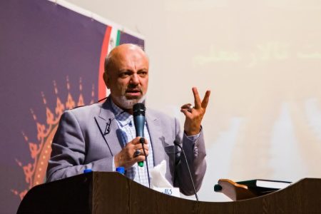 مجلس را آذربایجان به ایران هدیه داده است